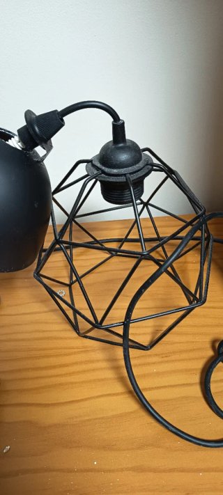 Lámpara Geométrica Negra Ikea