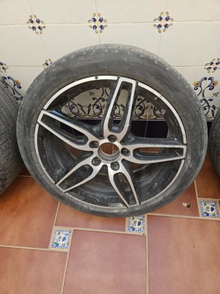 Llantas Mercedes-Benz A200 AMG Line