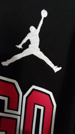 Sudadera Jordan Chicago 23 Negra y Roja
