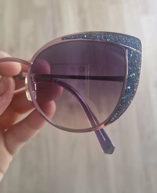 Gafas de sol Swarovski rosas y moradas