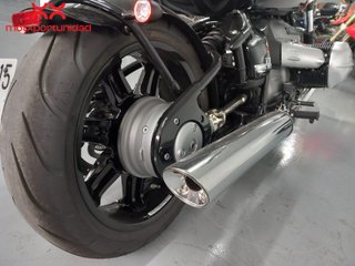 BMW R 18