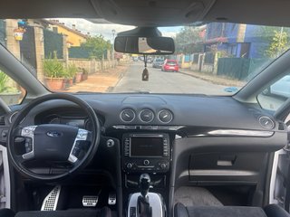 Ford S-MAX 2012