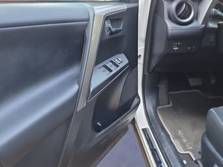 Toyota Rav4 2.5l hybrid 2WD Advance