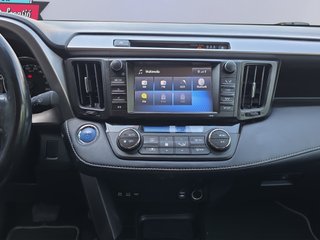 Toyota Rav4 2.5l hybrid 2WD Advance