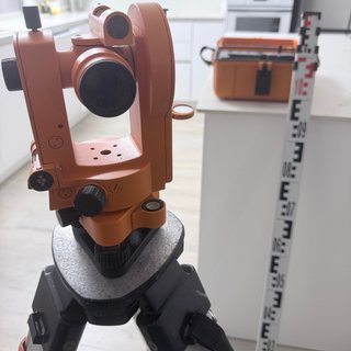 Teodolito Topográfico Profesional + Trípode+ mira