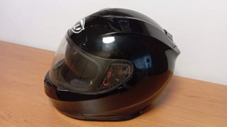 Casco de moto negro