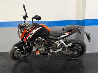 KTM Duke 125