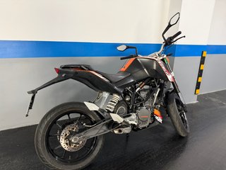 KTM Duke 125