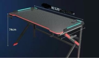 Mesa gaming con silla rojo negro efecto carbon