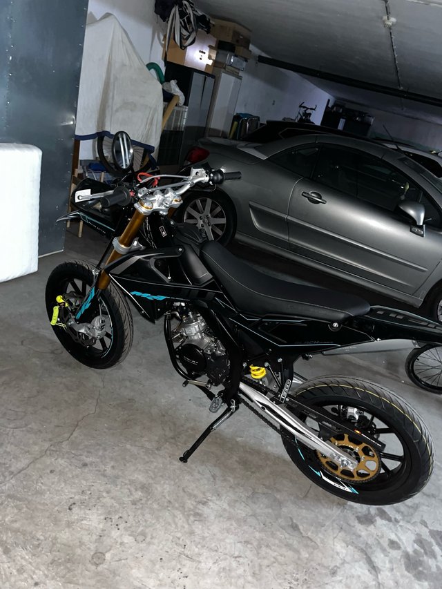 Rieju MRT Pro 2023 Supermotard Negra