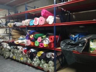 Estanterías Industriales Metálicas y Lote Textil.