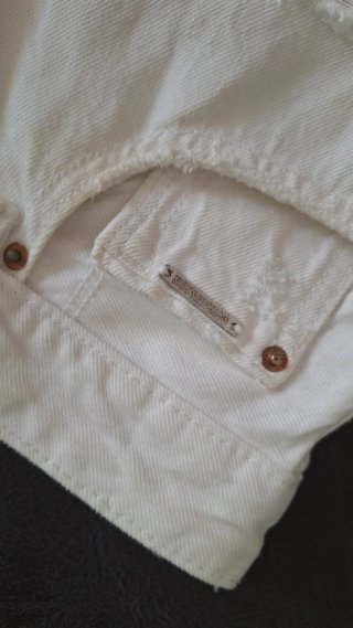 Pantalón vaquero corto blanco