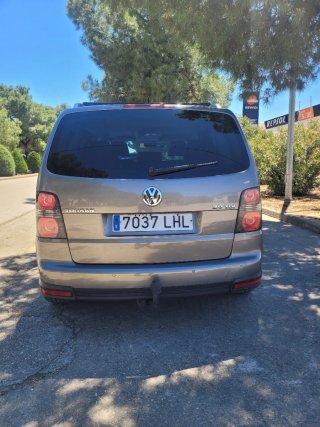 Volkswagen cross Touran 2008