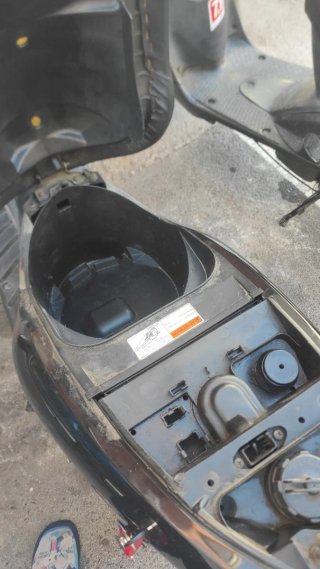 Suzuki Zillion 50cc Scooter Negra