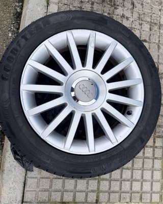 Llanta Audi 16 con Neumático Goodyear (1)