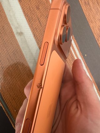 MOQUETA iPhone 17 Pro Max Naranja No funciona