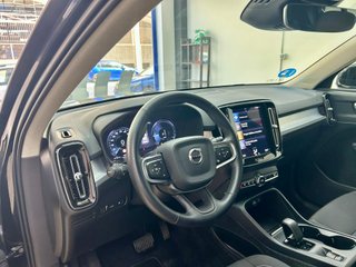 Volvo XC40 RECHARGE 211CV 2022