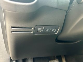 Volvo XC40 RECHARGE 211CV 2022