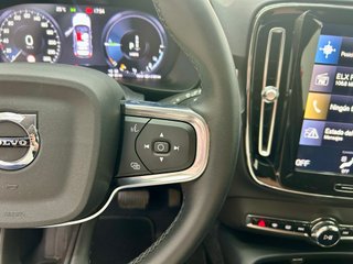 Volvo XC40 RECHARGE 211CV 2022