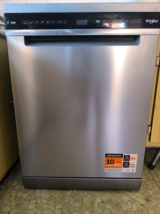 Lavavajillas Whirlpool casi nuevo en garantía