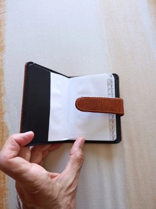 Cartera tipo agenda marrón