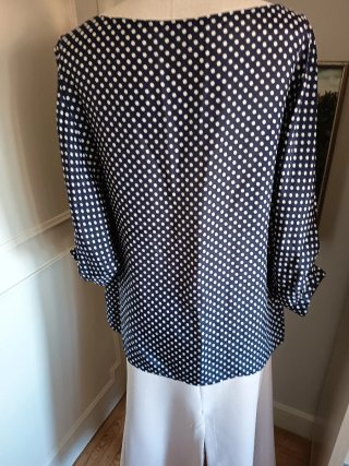 Blusa seda lunares Síntesis Talla grande.
