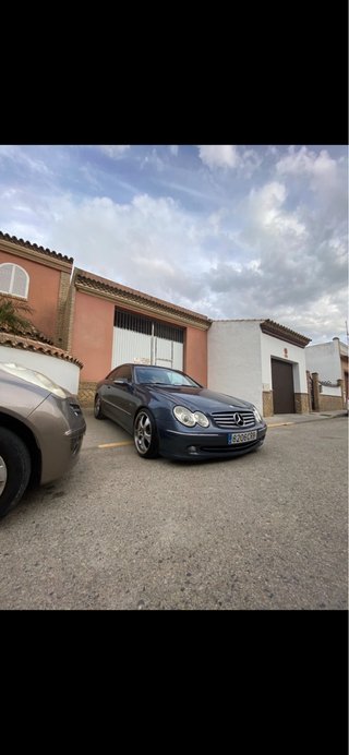 Mercedes-Benz CLK 2002