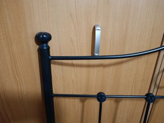 Cabecero de forja azul cobalto 139cm de ancho 136c