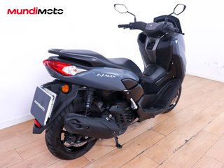 YAMAHA NMAX
