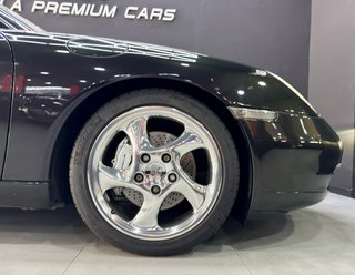 Porsche 911 (996) MILLENIUM EDITION Carrera 4 3.4