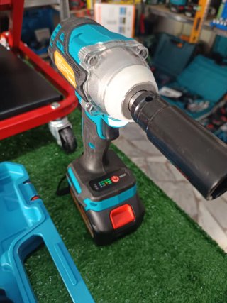 Avvitatore a impulsi TOYU 96V + Caricabatterie