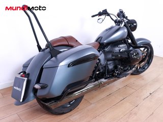 BMW R18 OCTANE
