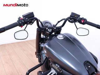 BMW R18 OCTANE