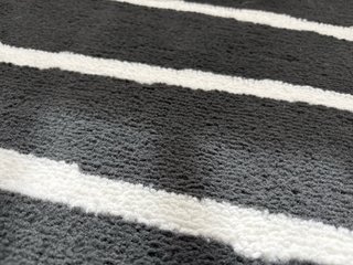 Alfombra IKEA Rayas Blancas y Negras 133x195
