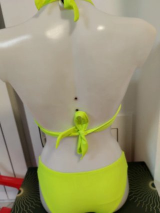 Costume da bagno giallo fluo