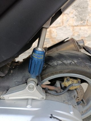 Gilera Nexus 500 Maxi-Scooter Negra