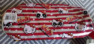 Estuche Kiss Hello Kitty Nuevo con etiquetas