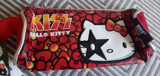 Estuche Kiss Hello Kitty Nuevo con etiquetas