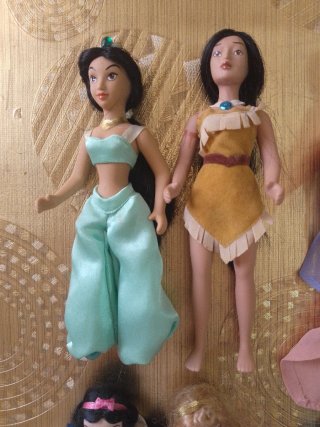 8 Bambole Disney Collezione