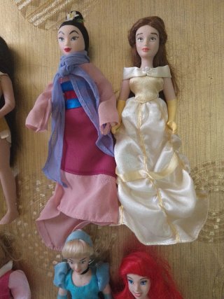 8 Bambole Disney Collezione