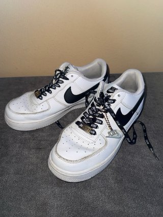 Nike Air Force 1 Blancas con Negro