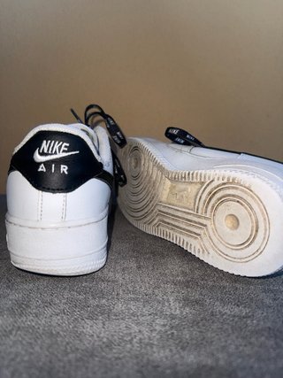 Nike Air Force 1 Blancas con Negro