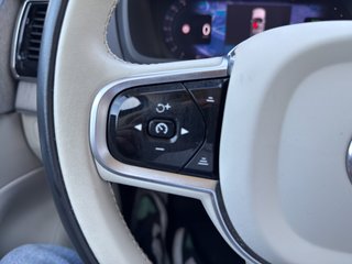 XC90 2.0 T8 AWD Core Recharge Auto