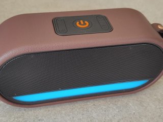 Cassa Bluetooth musica funzione chiamate RGB IPX6