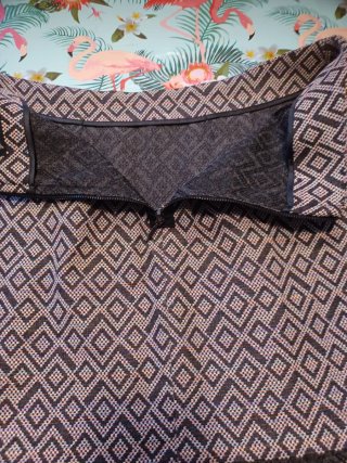 Minifalda geométrica beige y marrón