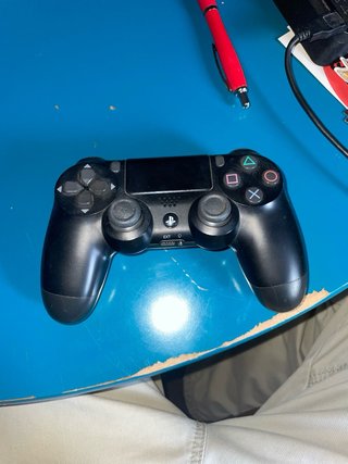 PS4 (PlayStation 4) con 2 controller e giochi