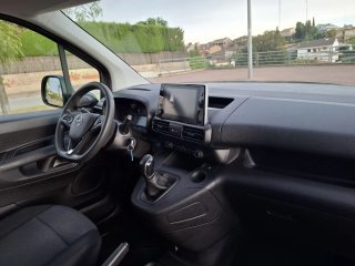 PEGATINA C 2019 SEMI NUEVA