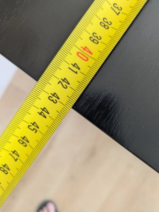 Taburetes altos de madera negros