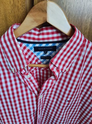 Camisa Tommy Hilfiger cuadros rojo y blanco Talla