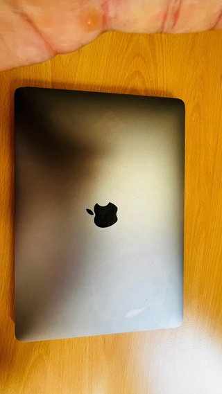MacBook Pro 13" Retina (2017) - Intel i5 / 8GB RAM